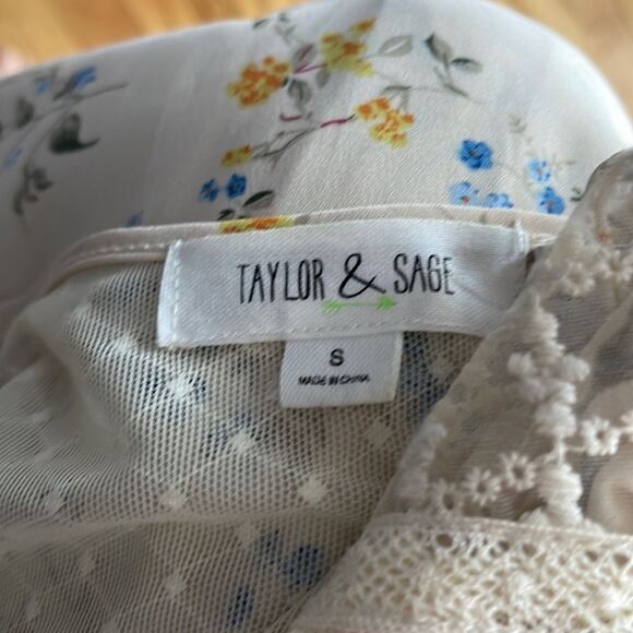 Taylor & Sage ivory floral pleated skirt lace bodice sleeveless top. Small. New. - Picture 6 of 6